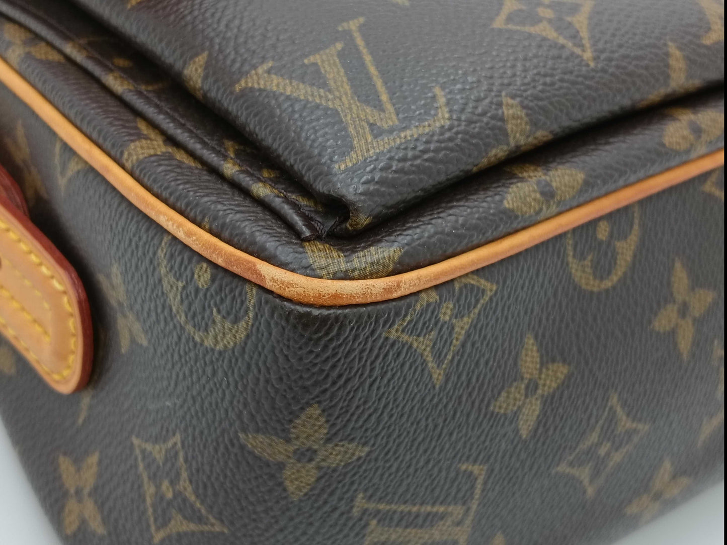 LOUIS VUITTON DU0064 Monogram Viva Cite MM Handbag