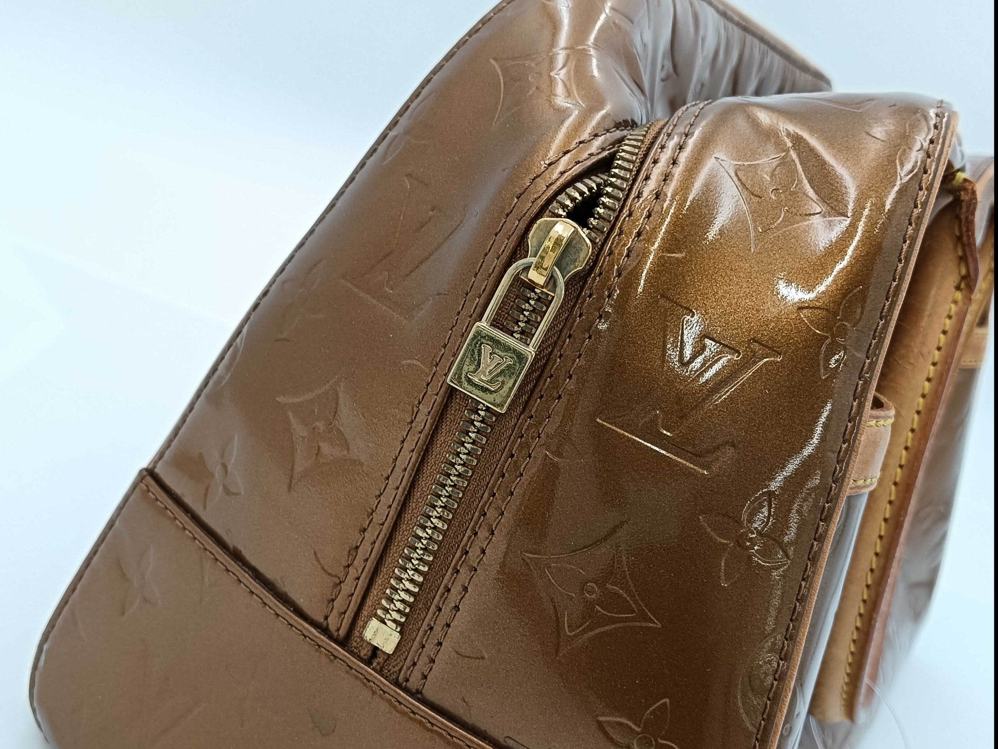 LOUIS VUITTON Vernis Tompkins Square Handbag