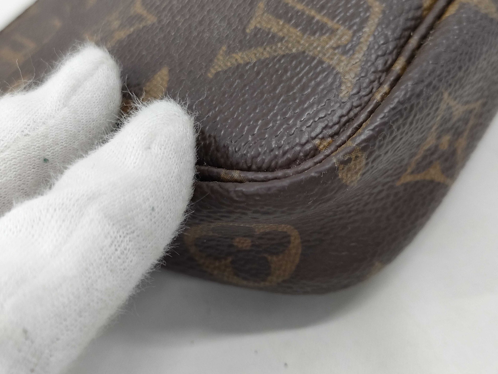 LOUIS VUITTON SL1917 Monogram M40712 Pochette Accessoires Handbag