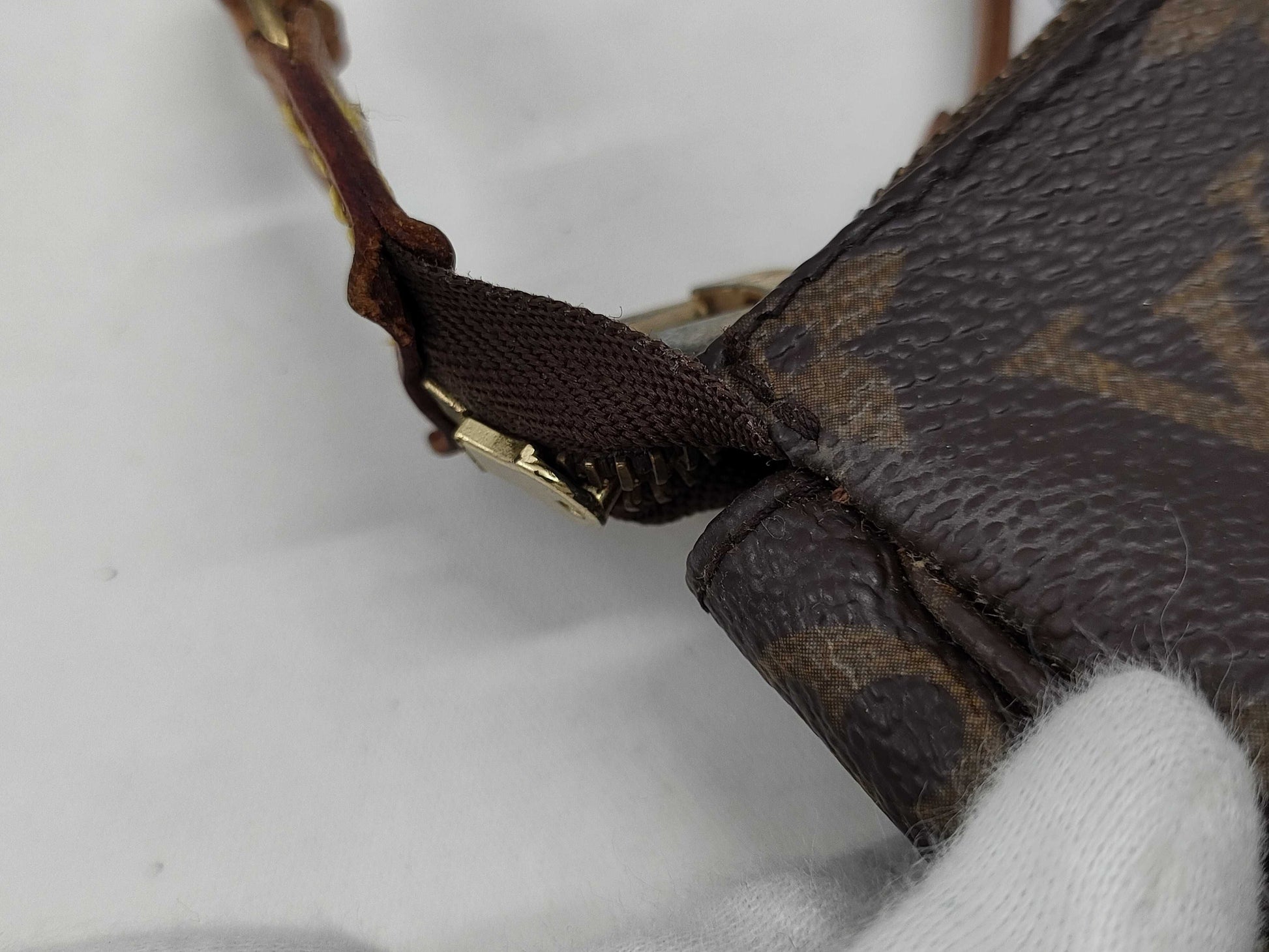 LOUIS VUITTON SL1917 Monogram M40712 Pochette Accessoires Handbag