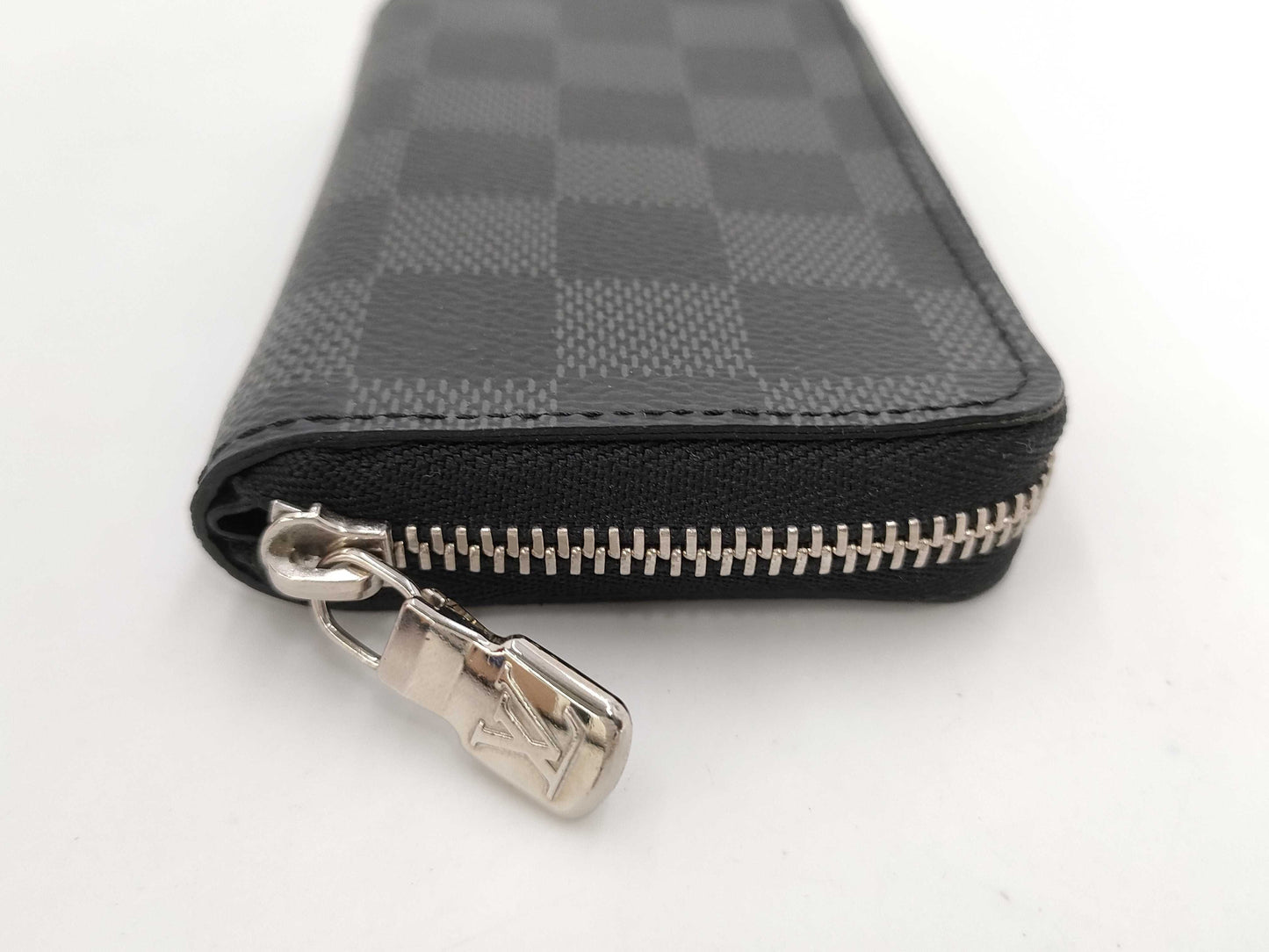 LOUIS VUITTON Damier Graphite Zippy Coy Purse Wallet