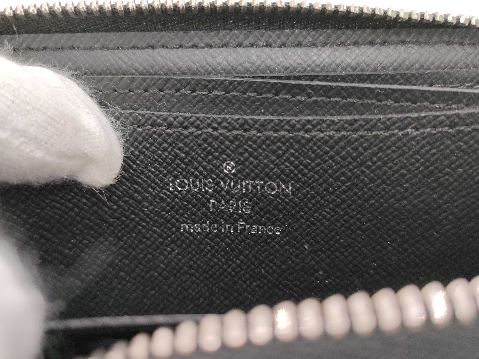 LOUIS VUITTON Damier Graphite Zippy Coy Purse Wallet