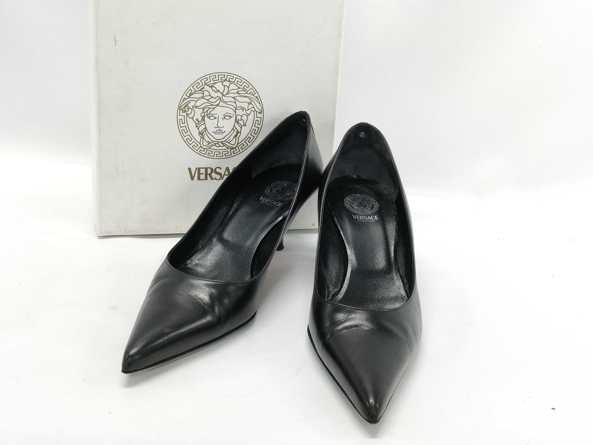 VERSACE pumps