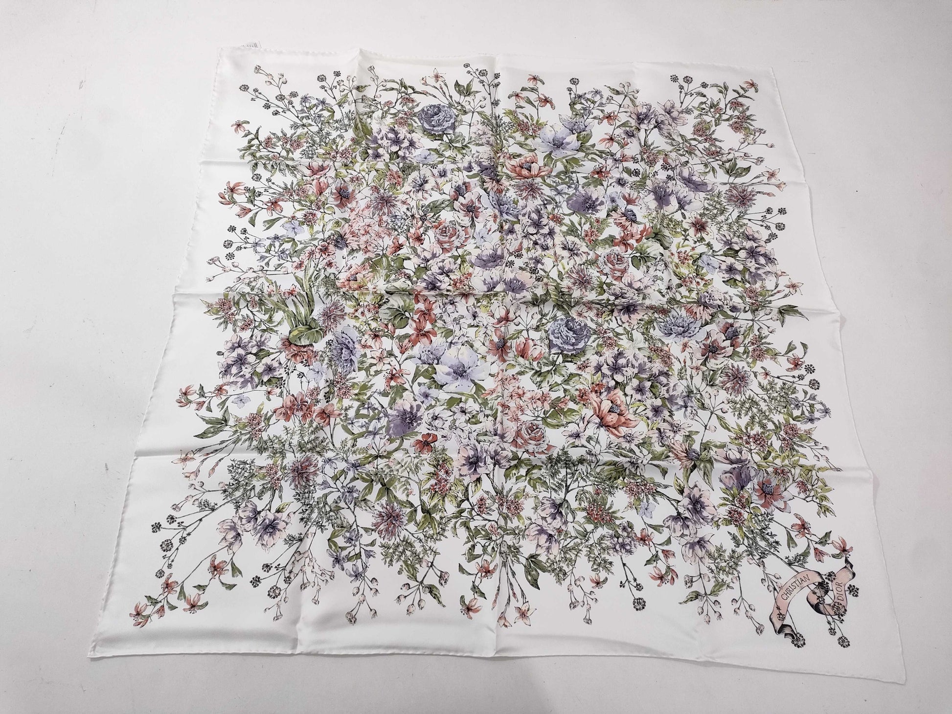 (10462_0333) Dior Boxed / New Scarf