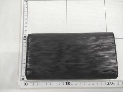 LOUIS VUITTON Epi Porte Tresor International Black Wallet