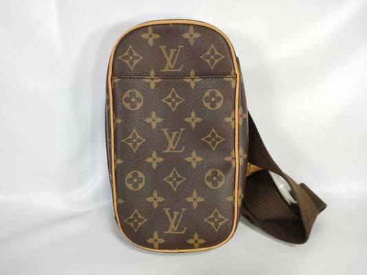 LOUIS VUITTON Monogram M51870 Pochette Ganjou Shoulder Bag