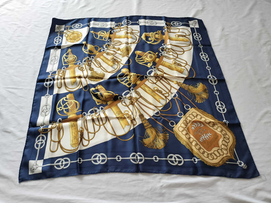 HERMES Carre 90 Scarf