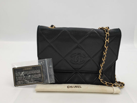 CHANEL Matelasse Lambskin Chain Shoulder Bag