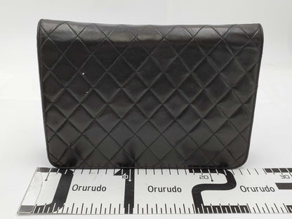 CHANEL Matlasse Pushlock Chain Shoulder Bag