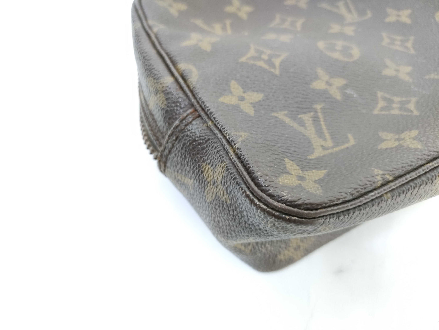 LOUIS VUITTON Monogram Truth Toilette 23 Pouch