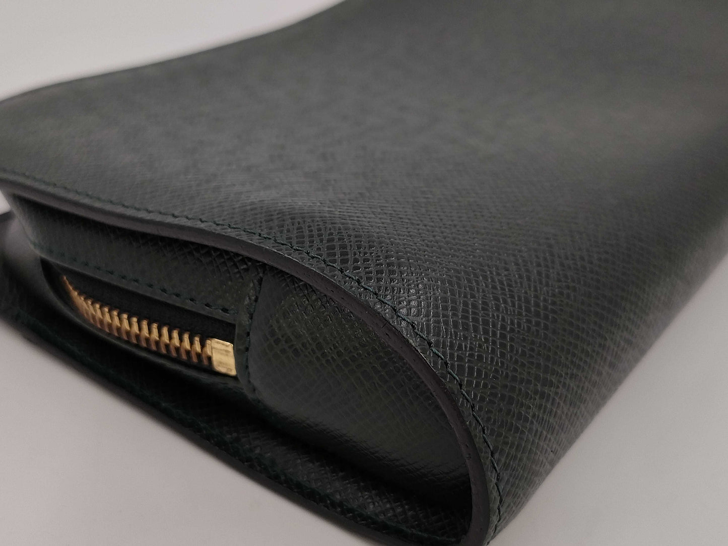 LOUIS VUITTON Taiga Orsay Clutch Second Bag