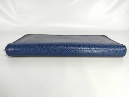 LOUIS VUITTON Taigarama Zippy Vertical Wallet