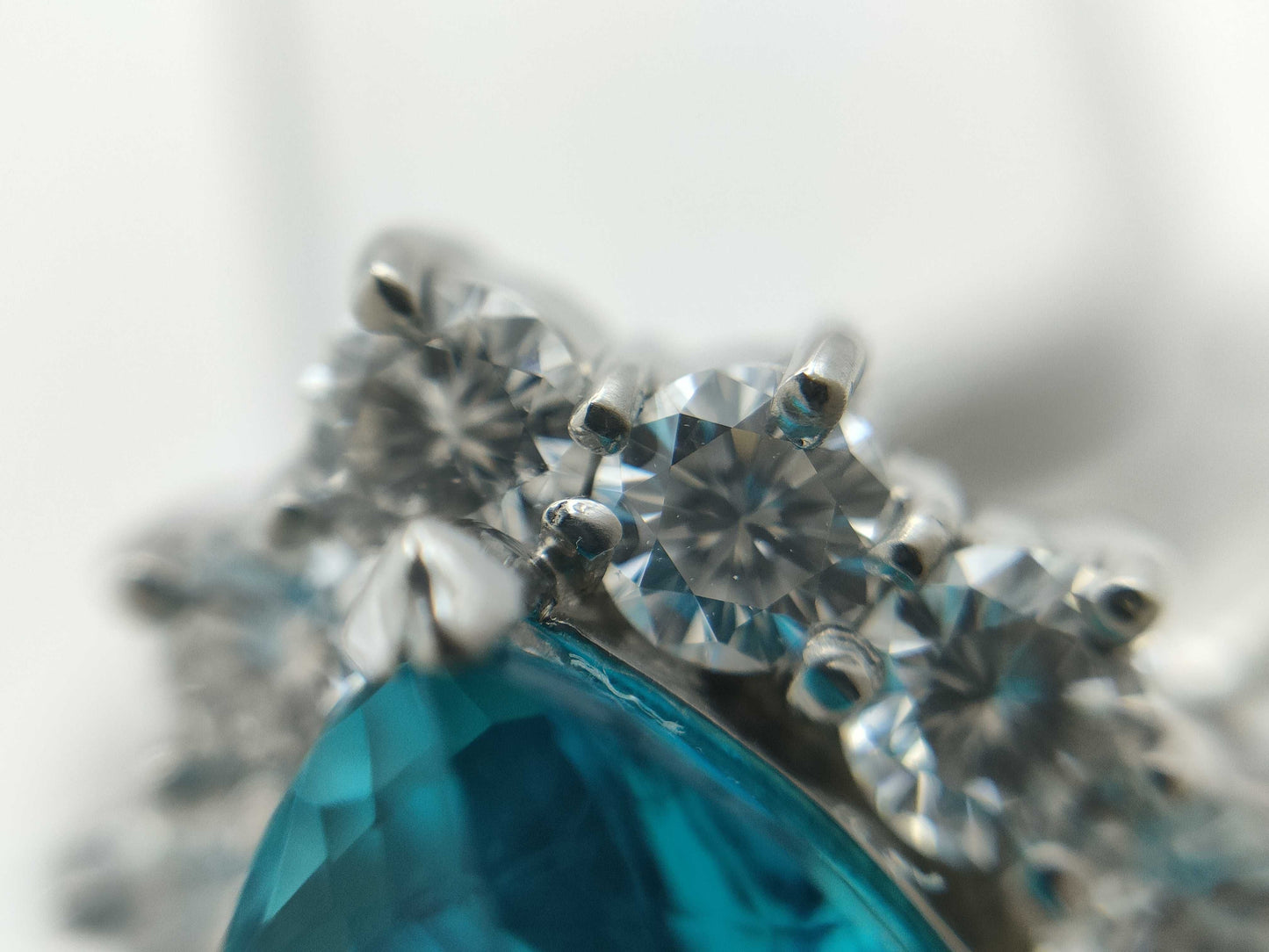 Paraiba Tourmaline 3.233ct D1.226ct Pt900 10.2g Ring 