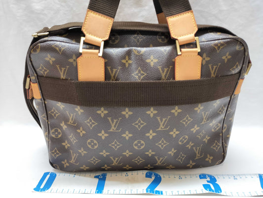 LOUIS VUITTON Monogram M40043 Sac Bosphore Shoulder Bag