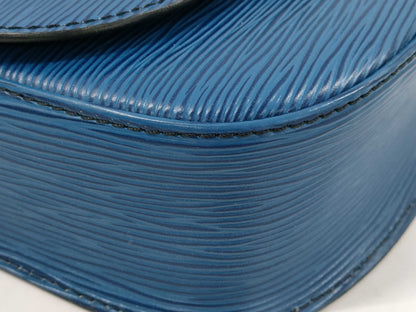 LOUIS VUITTON Epi Cinqle Shoulder Bag