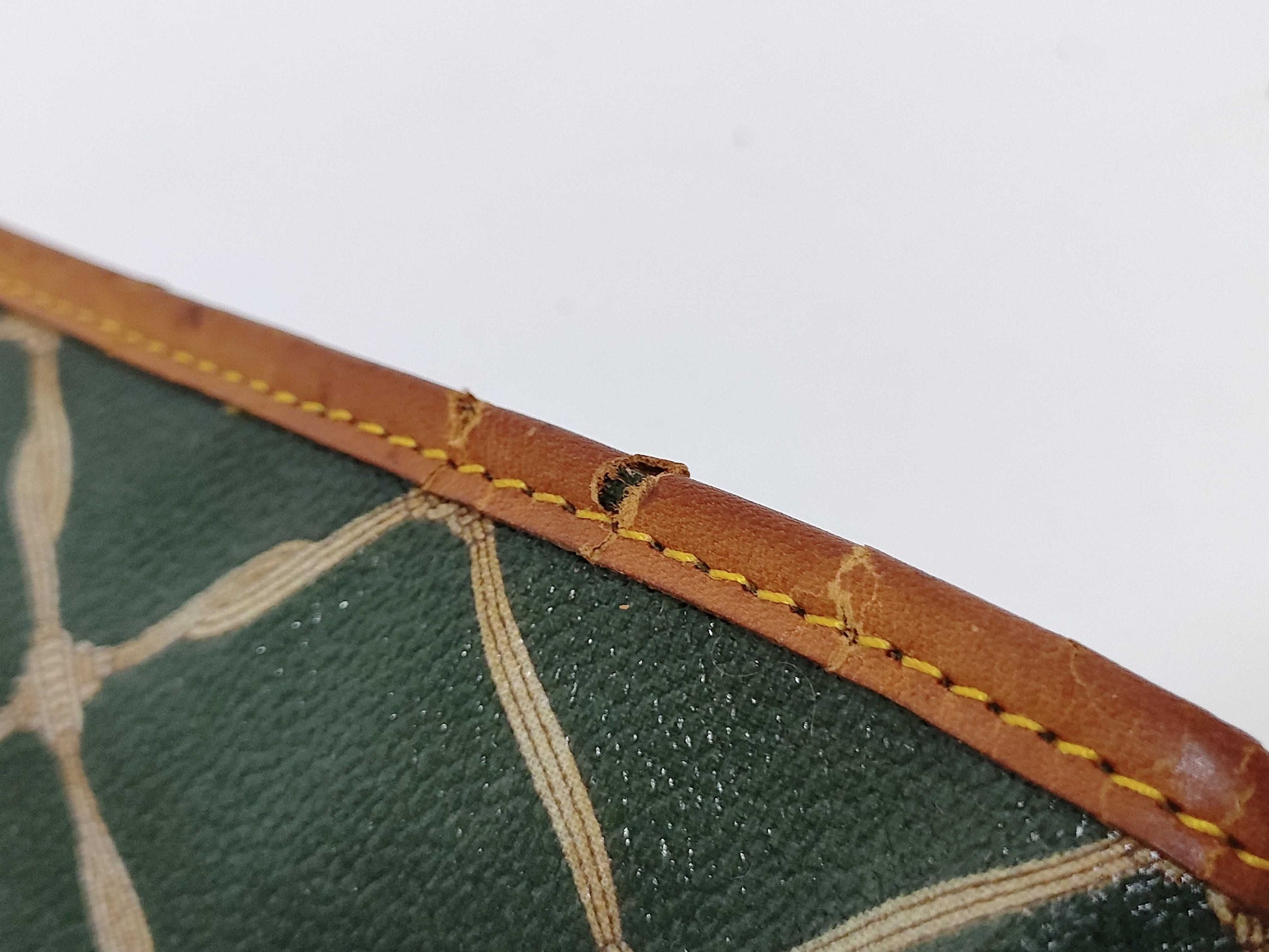 HUNTING WORLD Leather x PVC Second Bag Second Bag