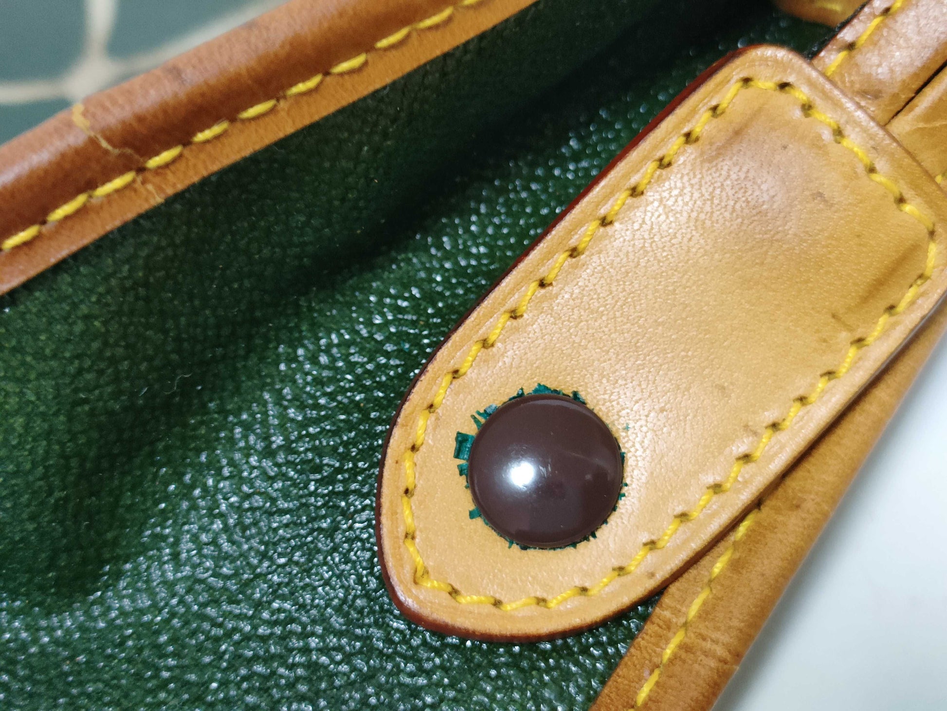 HUNTING WORLD Leather x PVC Second Bag Second Bag
