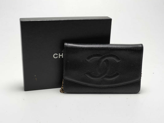 CHANEL Caviar Skin Coco Chain Wallet