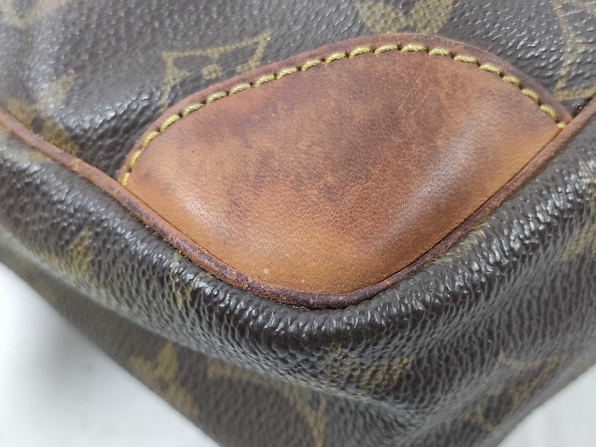 LOUIS VUITTON Monogram Compiègne 28 Second Bag
