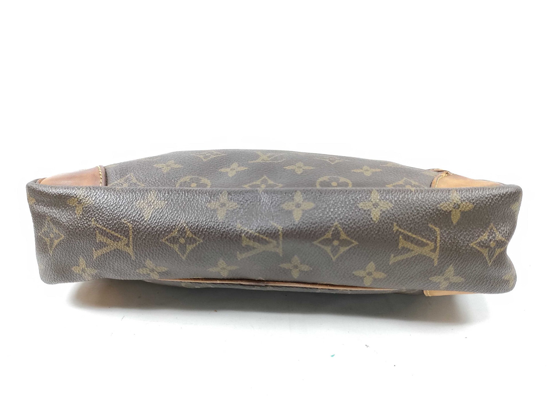 LOUIS VUITTON Monogram Compiègne 28 Second Bag