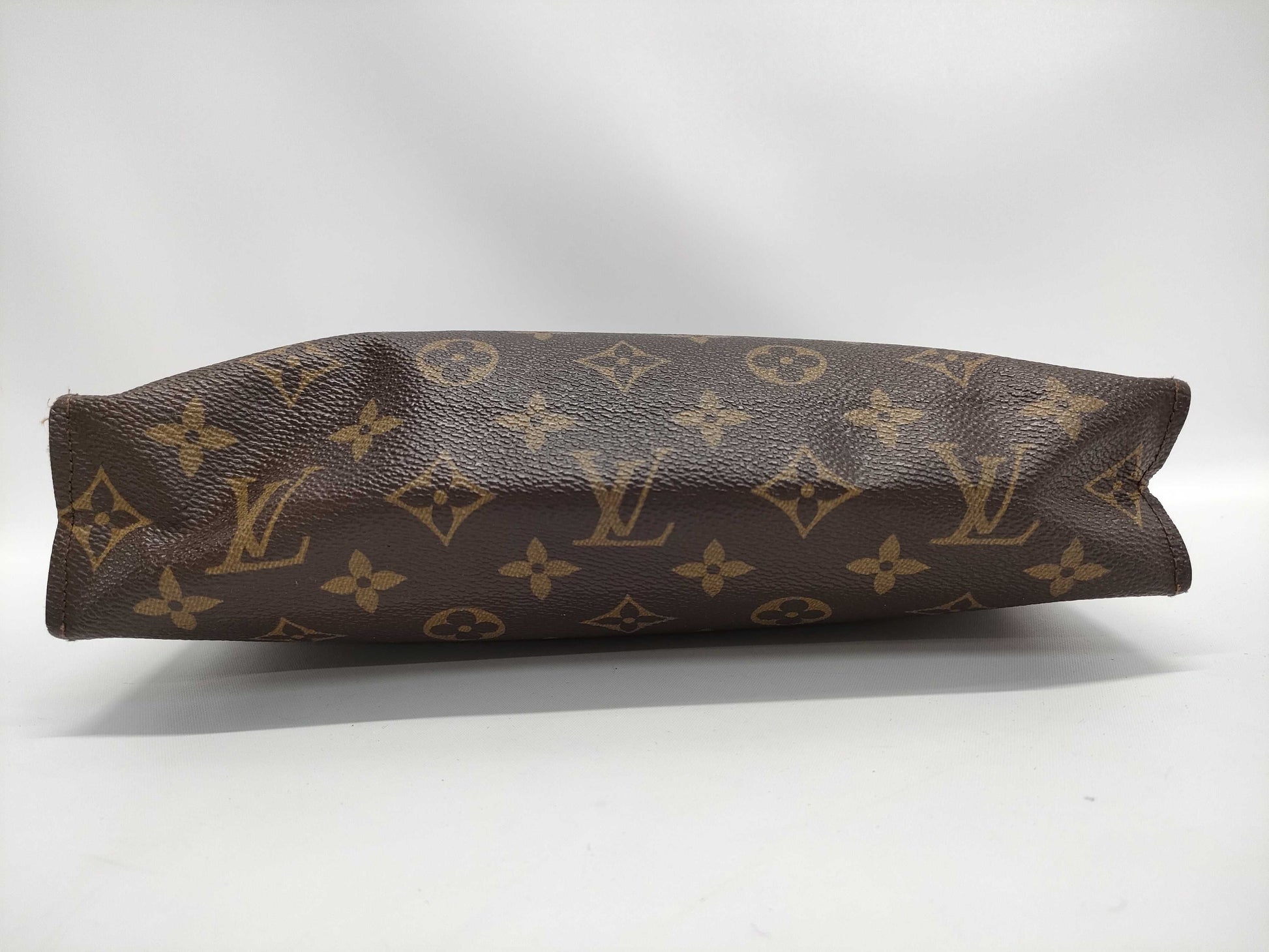 LOUIS VUITTON Monogram Truss Toilette Second Bag
