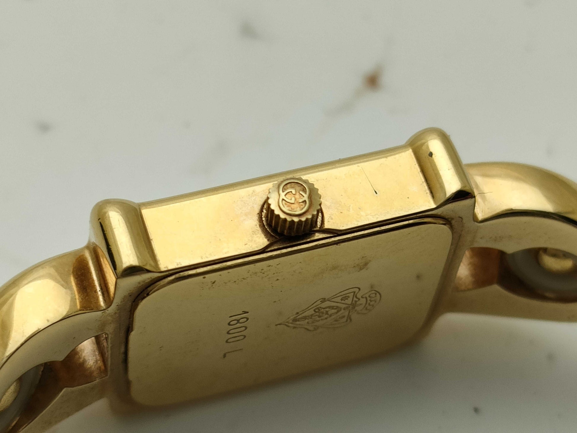 GUCCI 1800L dead battery women's watch