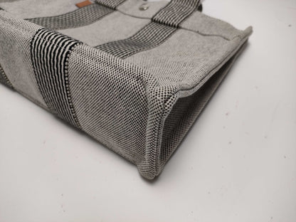 HERMES New Four Toe PM Tote Bag