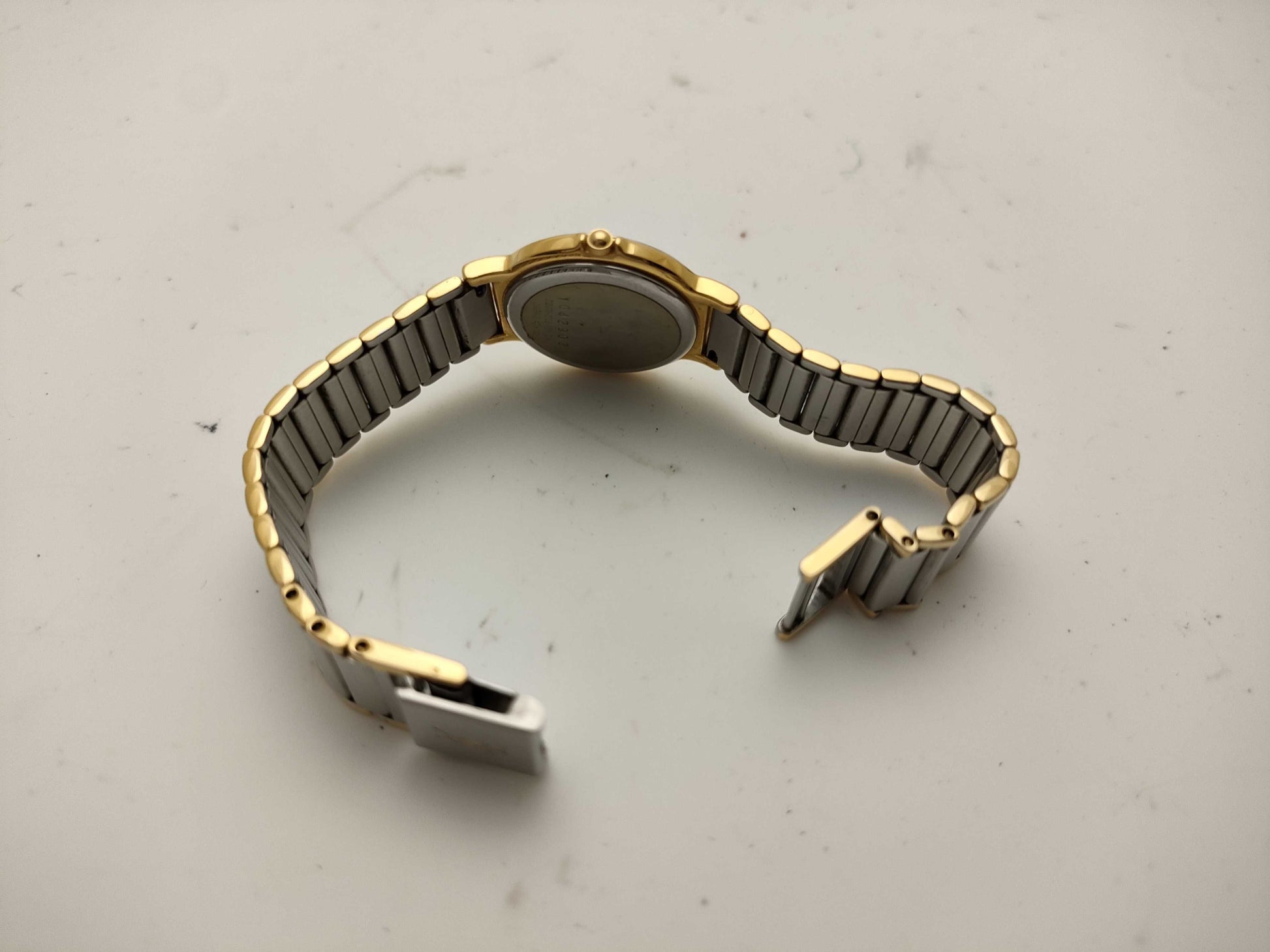 Yves Saint Laurent 2200-228481 Gold Dial Women's Watch