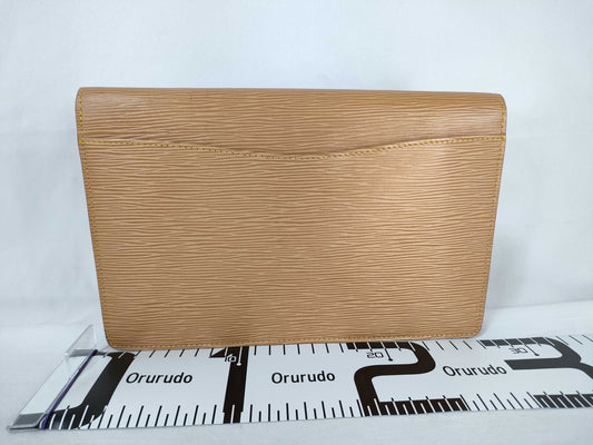 LOUIS VUITTON Epi Montaigne Second Bag