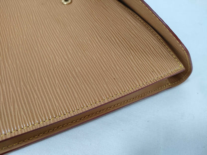 LOUIS VUITTON Epi Montaigne Second Bag