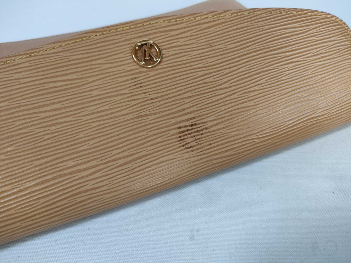 LOUIS VUITTON Epi Montaigne Second Bag