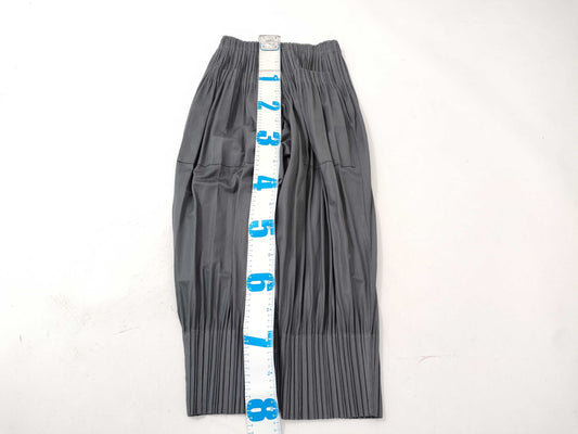 ISSEY MIYAKE pleated pants