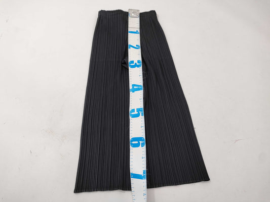 ISSEY MIYAKE pleated pants