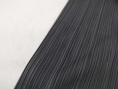 ISSEY MIYAKE pleated pants