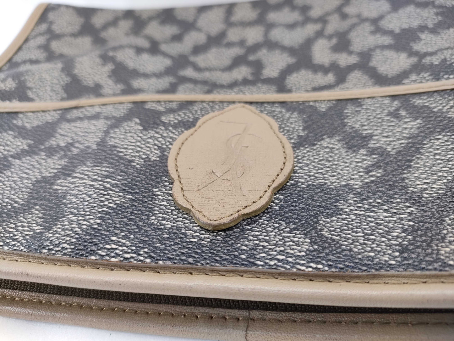 Yves Saint Laurent Second Bag