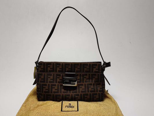 FENDI Zucca pattern Mamma hardware Baguette one-shoulder bag shoulder bag