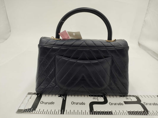 CHANEL Calfskin Navy V-Stitch Hand Shoulder 2-Way Chain Handbag