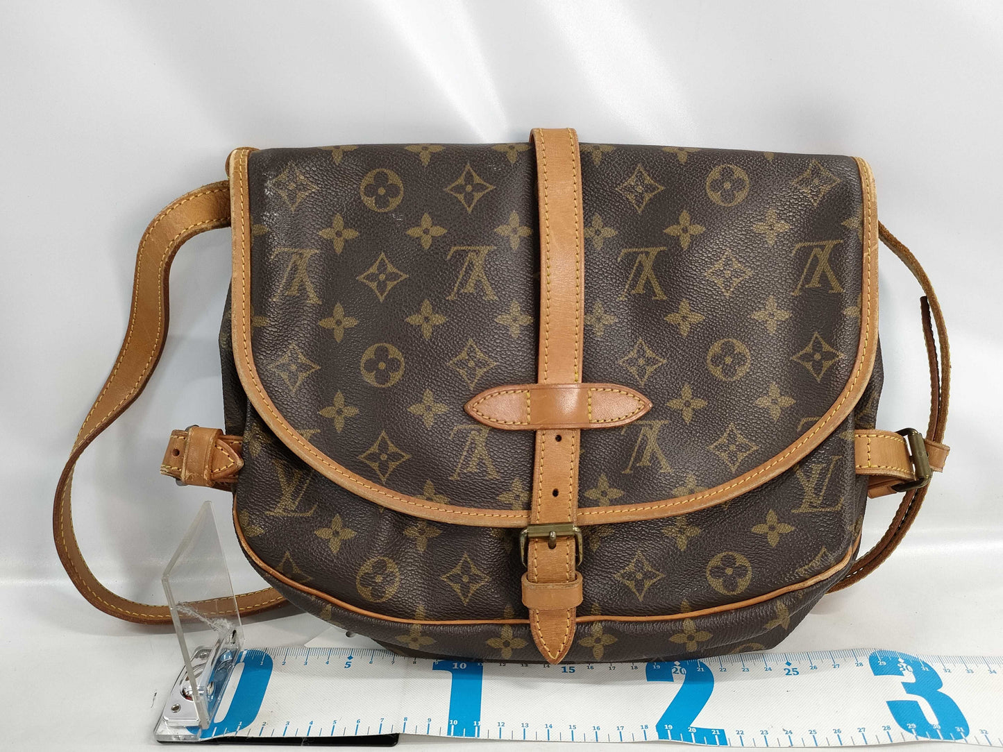 LOUIS VUITTON Monogram M42254 Saumur 30 Shoulder Bag