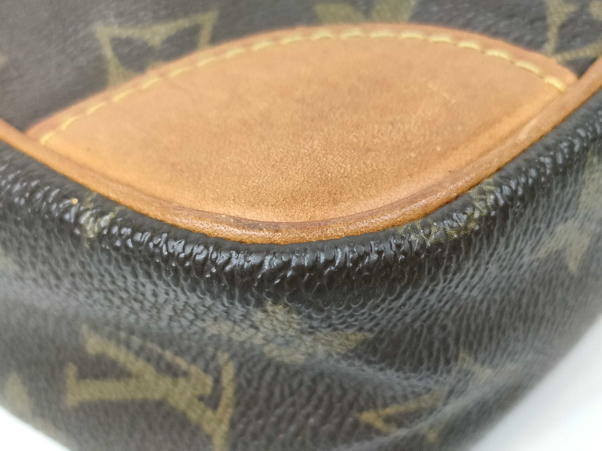LOUIS VUITTON Monogram Compiègne 28 Second Bag