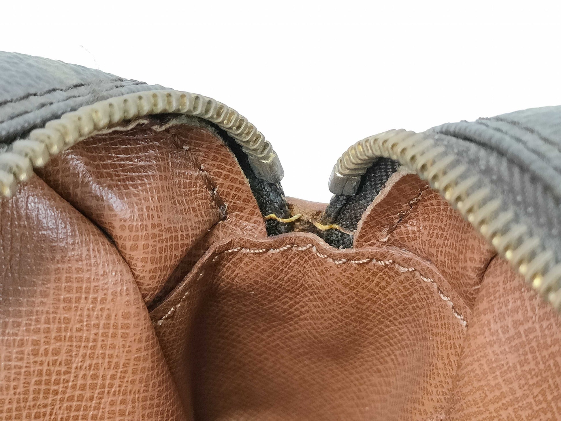 LOUIS VUITTON Monogram Compiègne 28 Second Bag