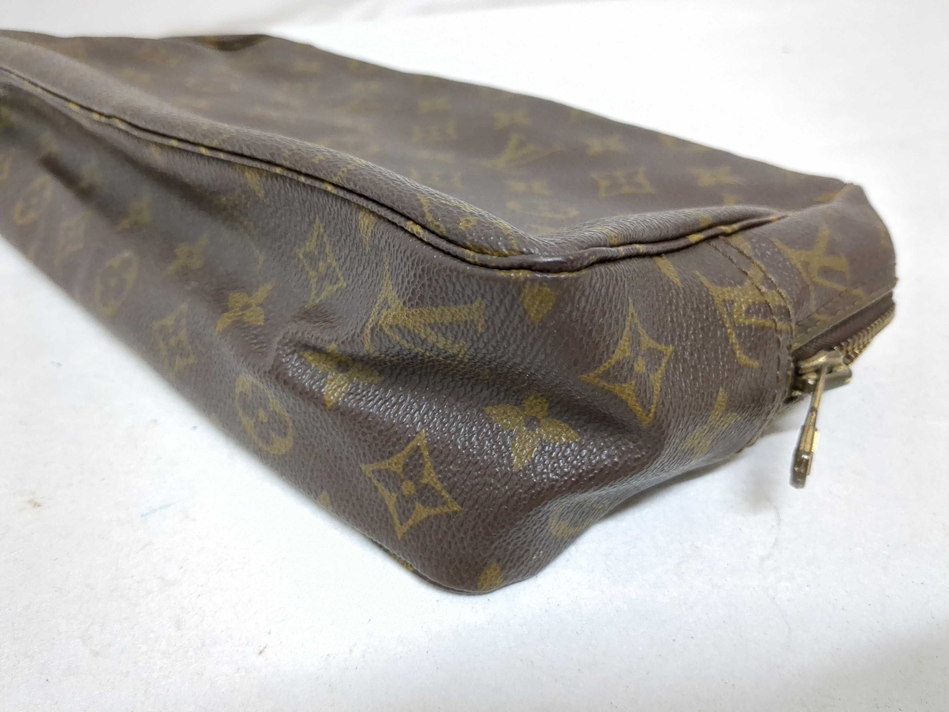 (10463_0051) GUCCI GG Canvas 101920 / Louis Vuitton True Toilette 28 Tote Bag