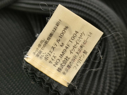 ISSEY MIYAKE Cut and Sew Black Top
