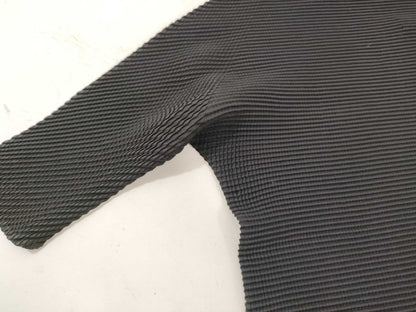 ISSEY MIYAKE Cut and Sew Black Top