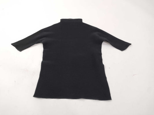ISSEY MIYAKE Cut and Sew Black Top