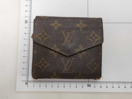 LOUIS VUITTON Monogram Wallet 