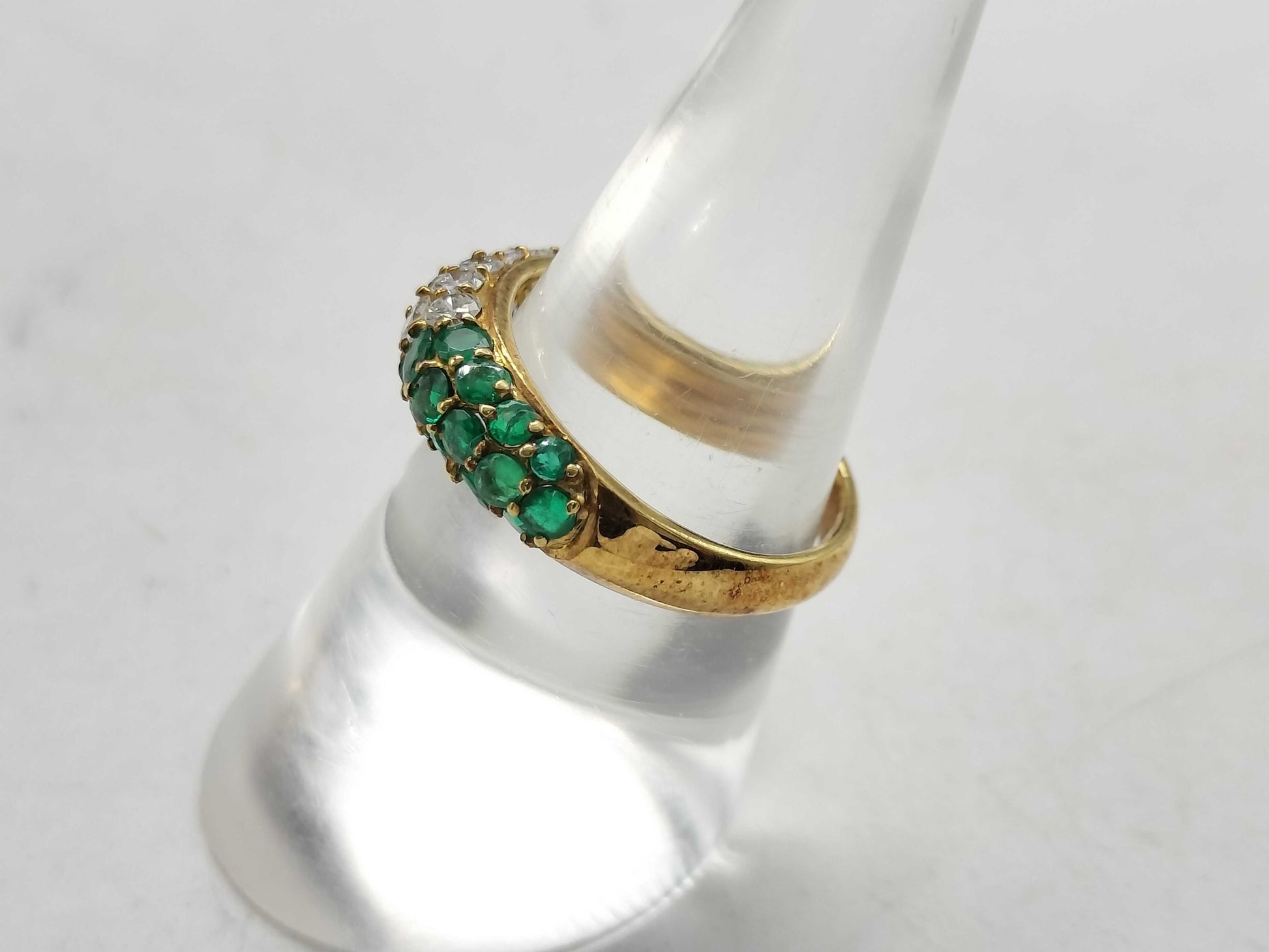 Emerald and Diamond 750 3.3g Ring 