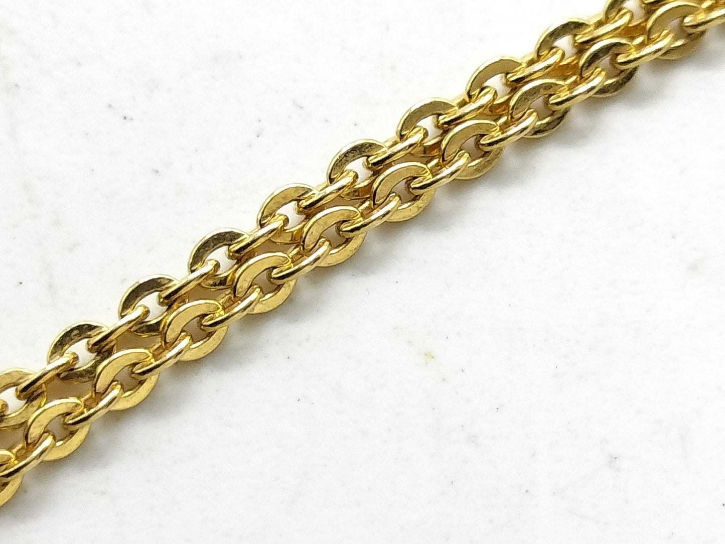 Cartier Candy Elephant Emerald Necklace in Yellow Gold 750, 6.3g 