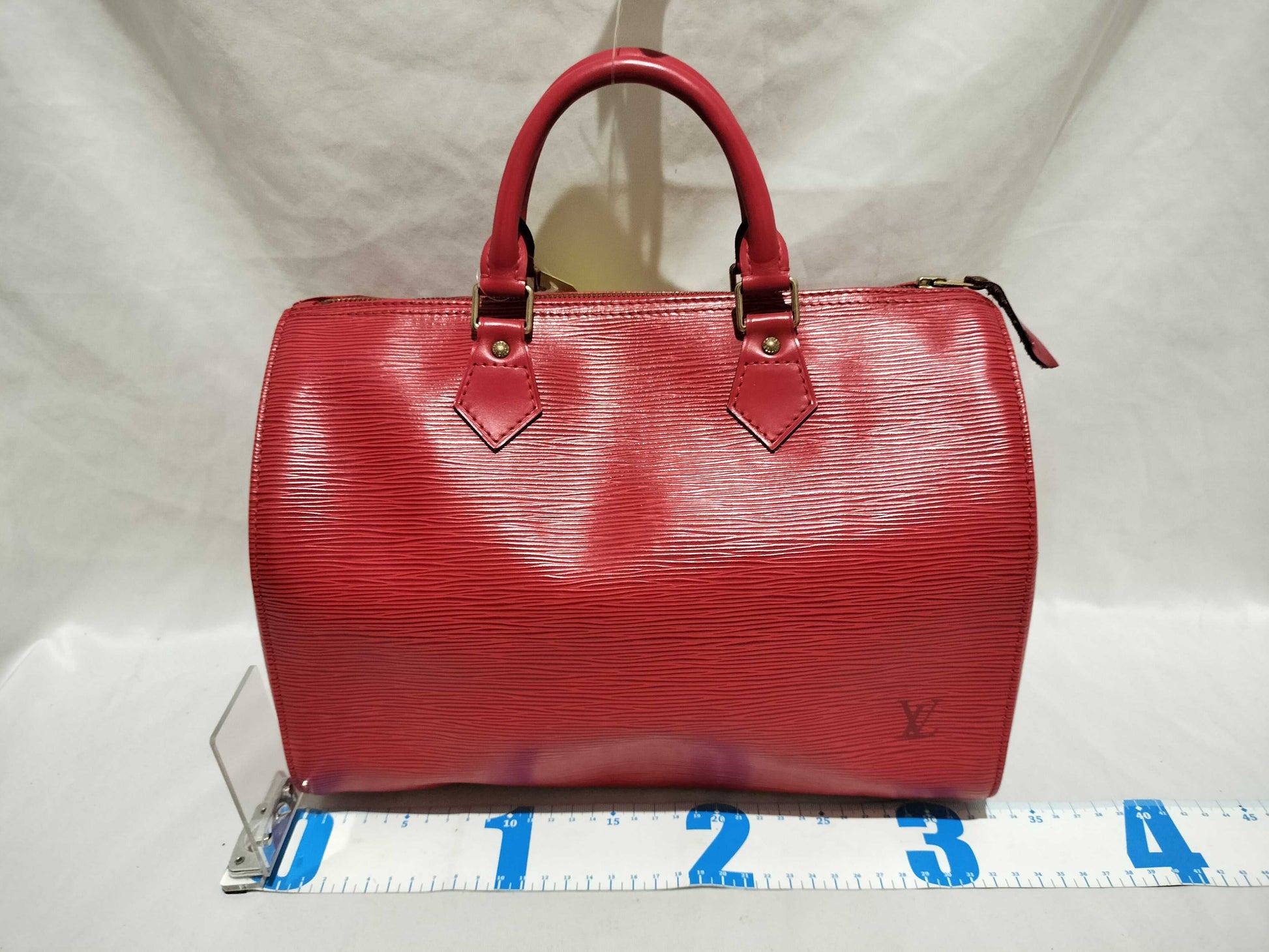 LOUIS VUITTON Epi Speedy 30 Red Handbag