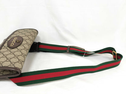 GUCCI GG Supreme GG Supreme 493930 Sherry Waist Bag