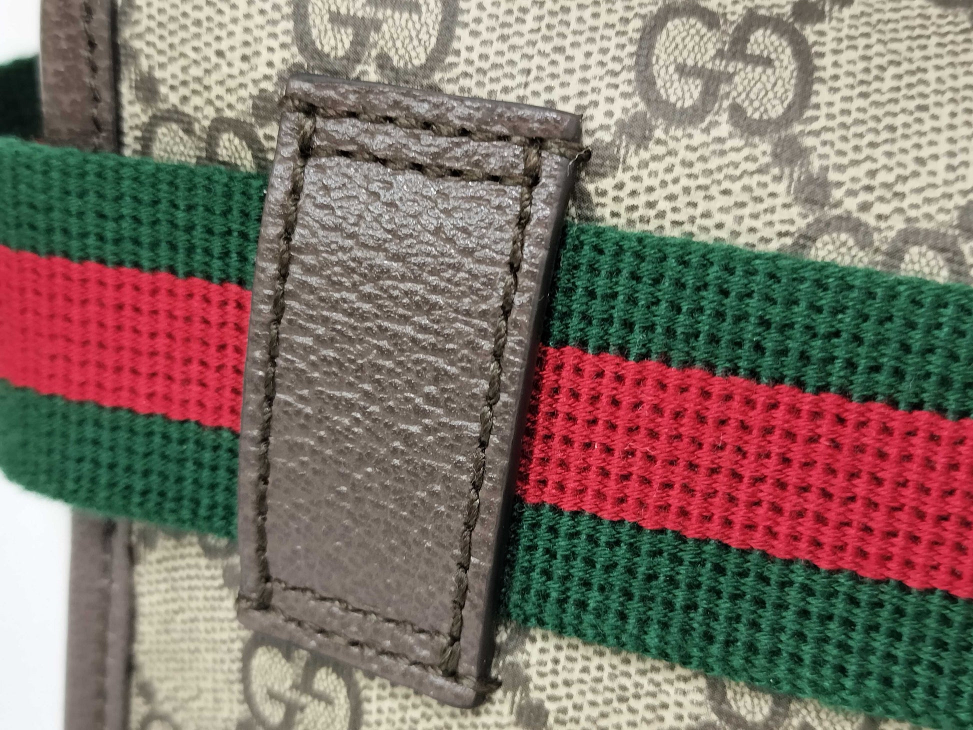 GUCCI GG Supreme GG Supreme 493930 Sherry Waist Bag
